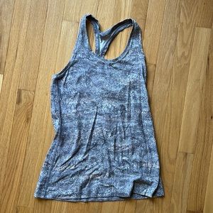 Lululemon tank